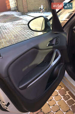 Мінівен Opel Zafira 2016 в 