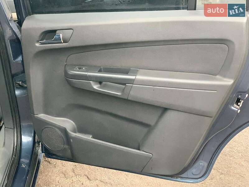 Минивэн Opel Zafira 2008 в Виннице