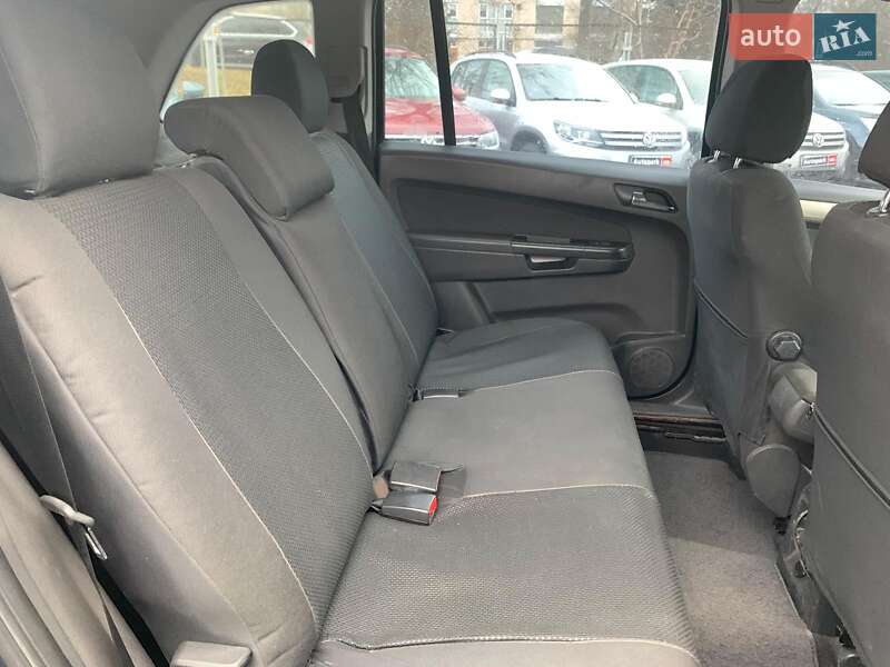 Минивэн Opel Zafira 2008 в Виннице
