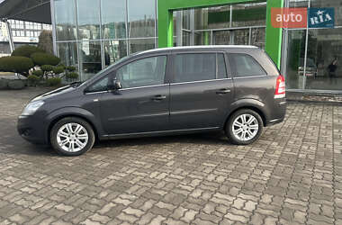 Минивэн Opel Zafira 2013 в Луцке