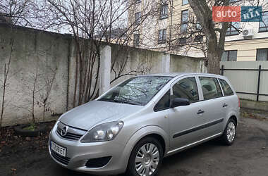 Минивэн Opel Zafira 2009 в Ивано-Франковске