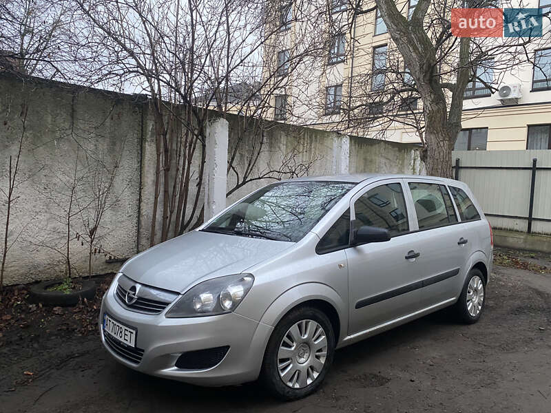 Opel Zafira 2009