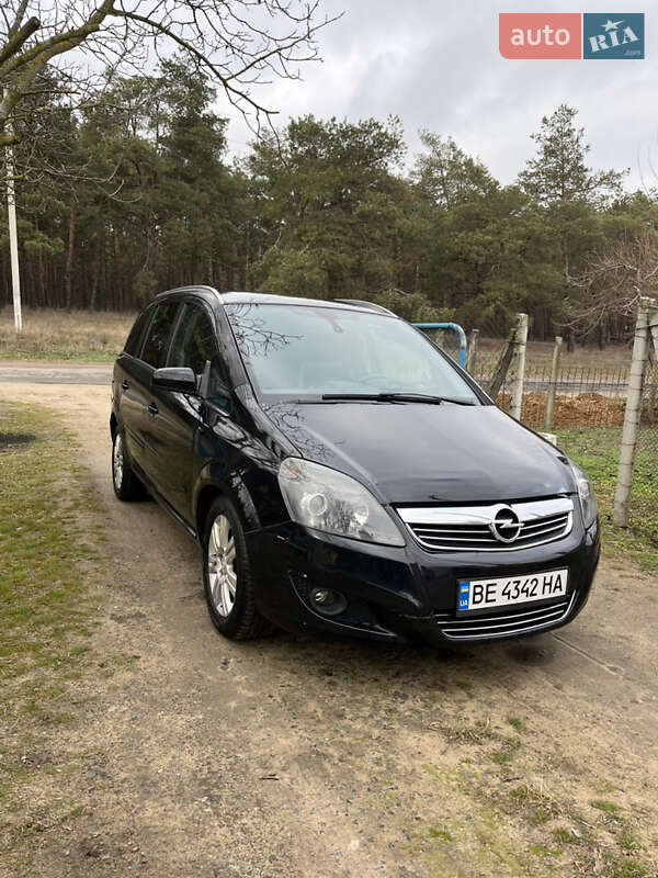 Минивэн Opel Zafira 2008 в Николаеве
