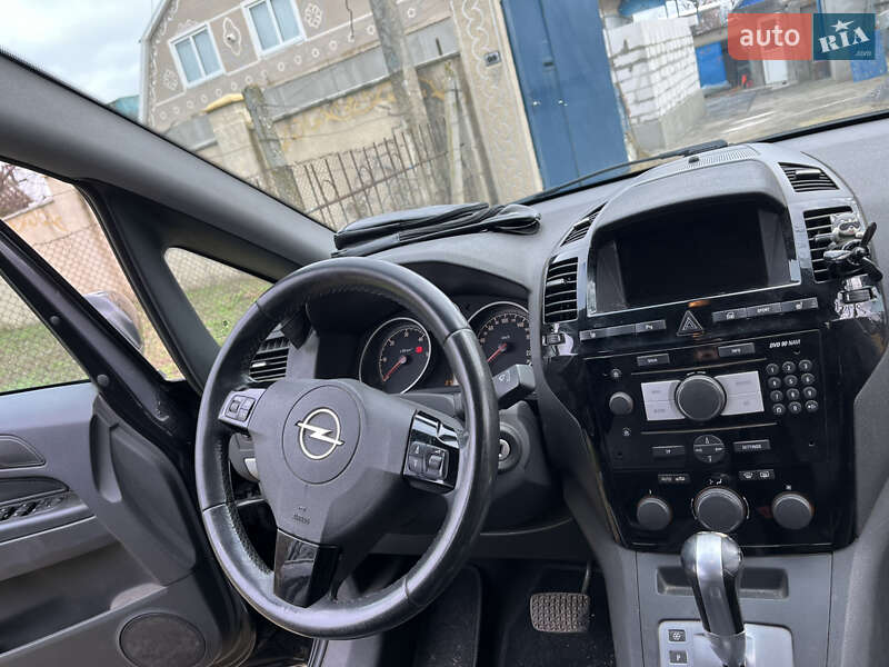 Минивэн Opel Zafira 2008 в Николаеве