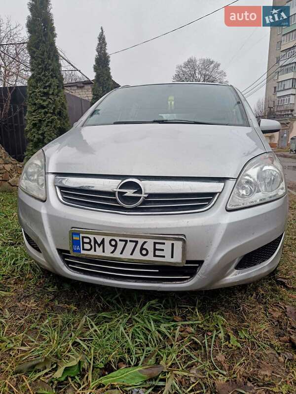 Мінівен Opel Zafira 2008 в  фото Мінівен Opel Zafira 2008 в