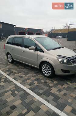 Минивэн Opel Zafira 2010 в Николаеве