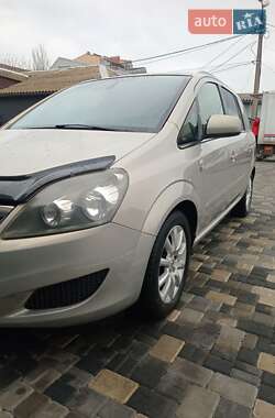 Минивэн Opel Zafira 2010 в Николаеве