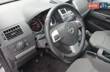 Минивэн Opel Zafira 2014 в Чернигове