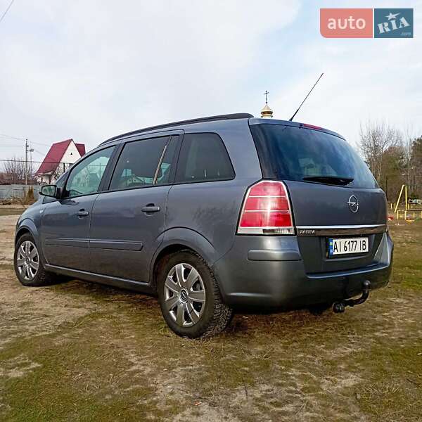 Мінівен Opel Zafira 2006 в Вишгороді