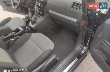 Минивэн Opel Zafira 2011 в Львове