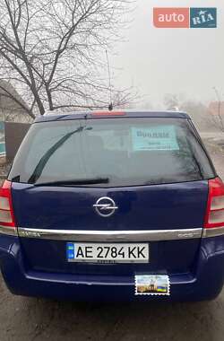 Мінівен Opel Zafira 2013 в Дніпрі