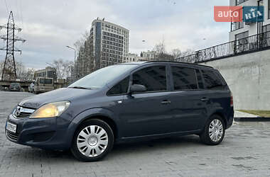 Минивэн Opel Zafira 2009 в Львове