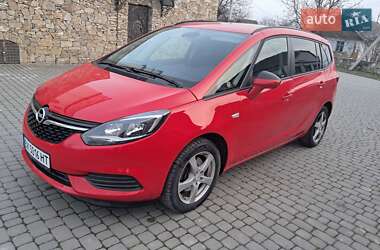 Минивэн Opel Zafira 2017 в Сатанове