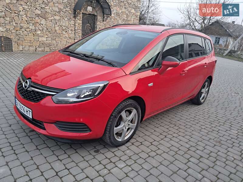 Мінівен Opel Zafira 2017 в Сатанові