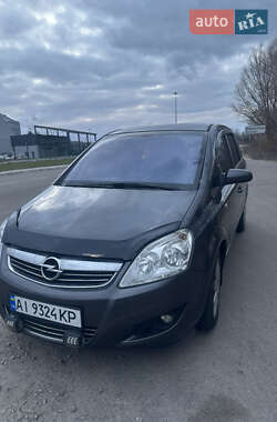 Минивэн Opel Zafira 2009 в Киеве