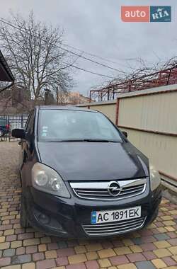 Мінівен Opel Zafira 2010 в Луцьку