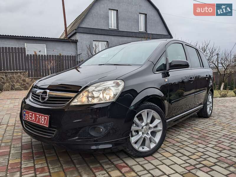 Мінівен Opel Zafira 2009 в Рівному