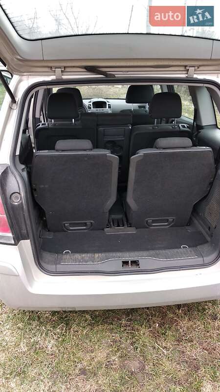 Мінівен Opel Zafira 2007 в Києві фото 10 Мінівен Opel Zafira 2007 в Києві