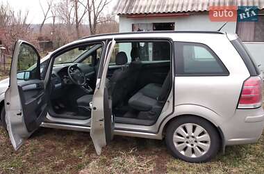 Мінівен Opel Zafira 2007 в Києві