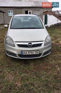 Мінівен Opel Zafira 2007 в Києві