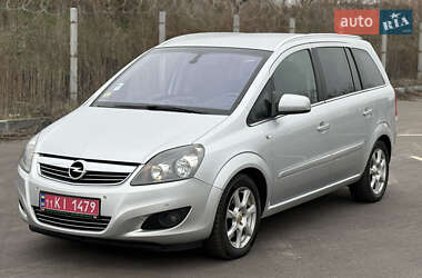 Минивэн Opel Zafira 2011 в Виннице