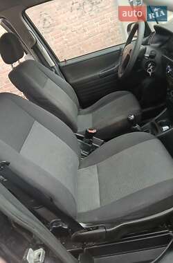 Минивэн Opel Zafira 2003 в 