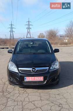 Минивэн Opel Zafira 2010 в Полтаве