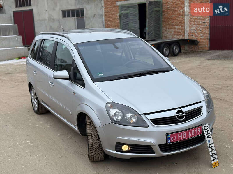 Мінівен Opel Zafira 2007 в Золочеві