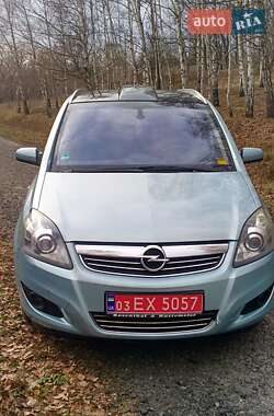 Минивэн Opel Zafira 2009 в Харькове