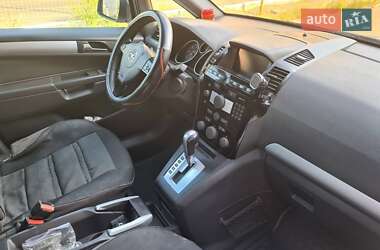 Минивэн Opel Zafira 2008 в 