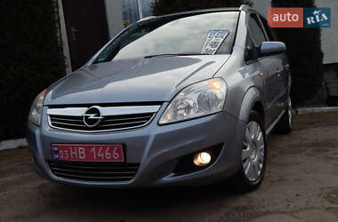Минивэн Opel Zafira 2008 в 