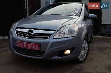 Минивэн Opel Zafira 2008 в 
