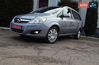 Минивэн Opel Zafira 2008 в 