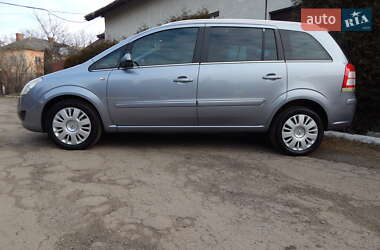 Минивэн Opel Zafira 2008 в 