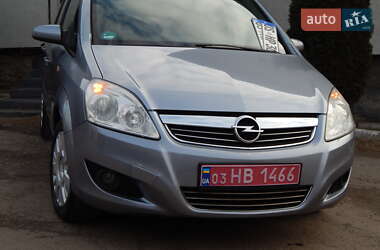 Минивэн Opel Zafira 2008 в 