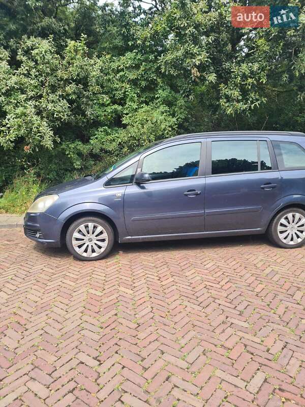 Мінівен Opel Zafira 2006 в Надвірній