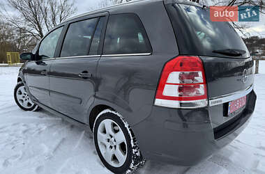 Минивэн Opel Zafira 2009 в Черкассах