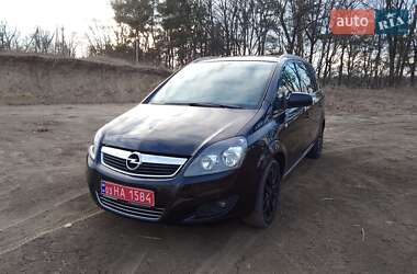 Минивэн Opel Zafira 2012 в Белой Церкви