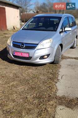 Минивэн Opel Zafira 2009 в Черновцах