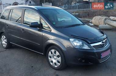 Минивэн Opel Zafira 2012 в Луцке