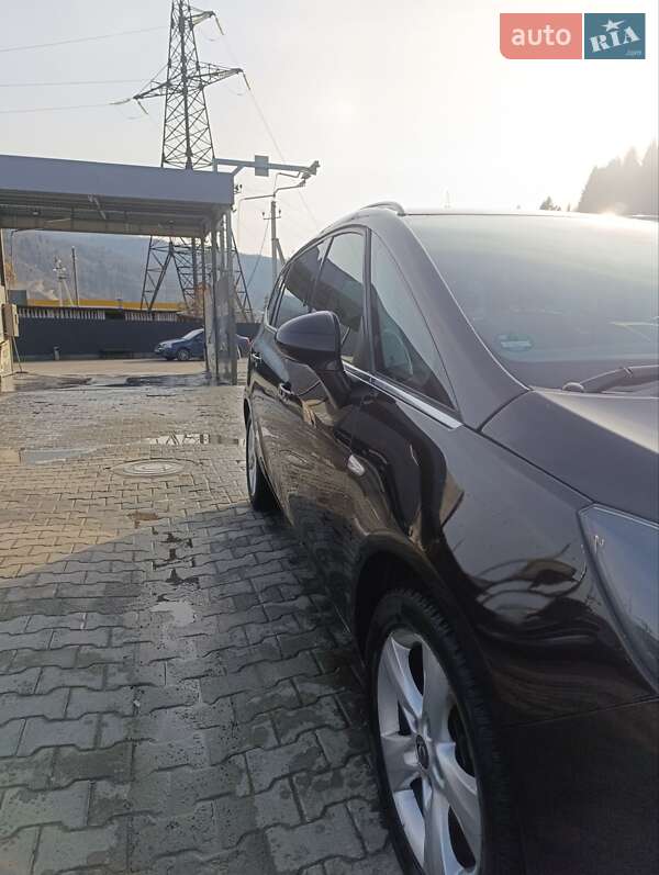 Микровэн Opel Zafira 2012 в Сколе