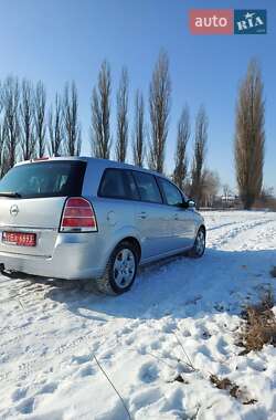 Минивэн Opel Zafira 2007 в Сумах