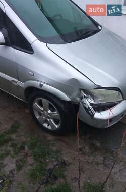 Мінівен Opel Zafira 2004 в Млиніві