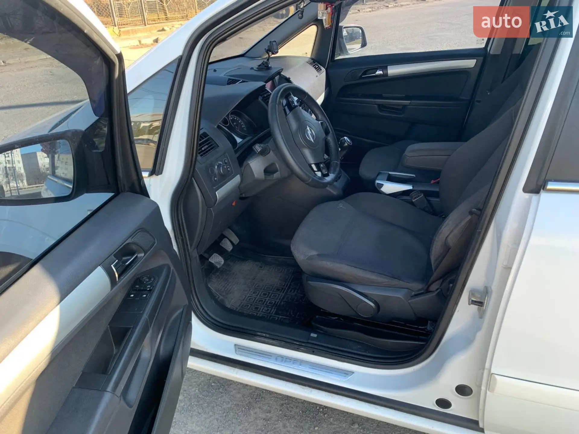 2010 Opel Zafira - мініатюра 7