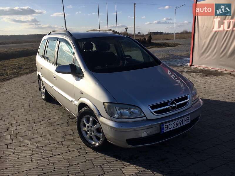 Минивэн Opel Zafira 2003 в Буске