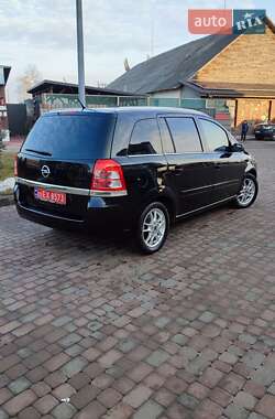 Мінівен Opel Zafira 2009 в Сарнах