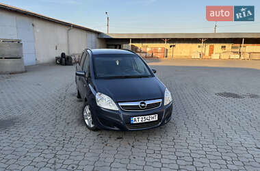 Минивэн Opel Zafira 2009 в Надворной