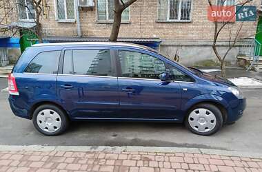 Мінівен Opel Zafira 2011 в Києві