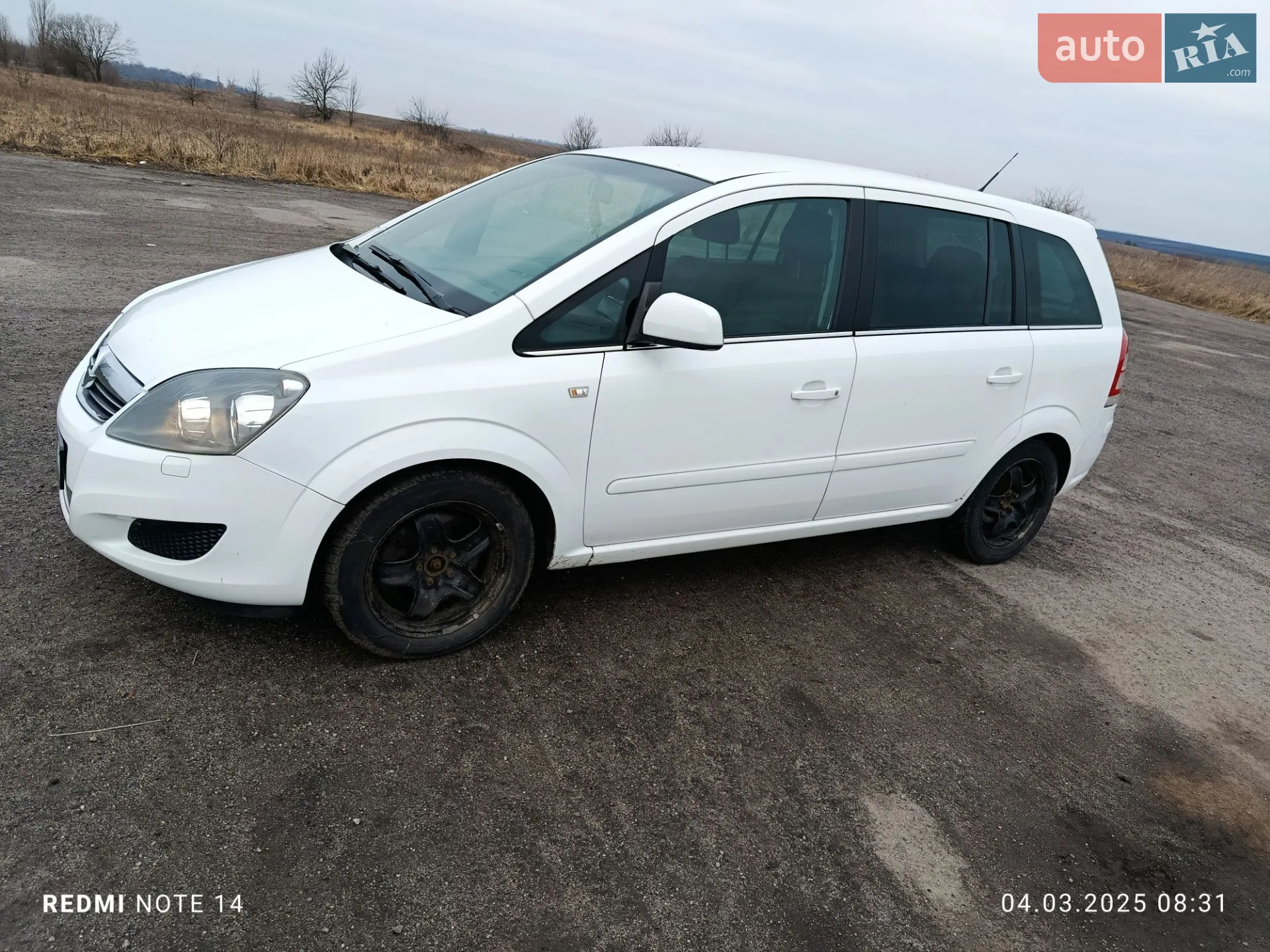 2011 Opel Zafira - фото 1