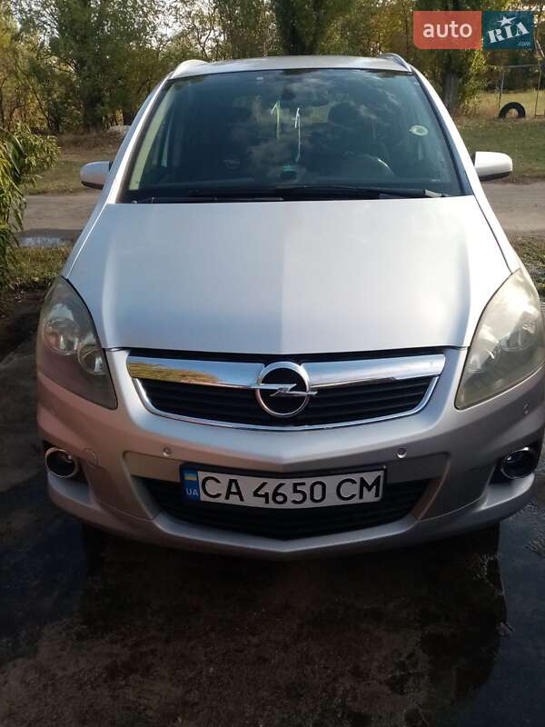 Opel Zafira 2008